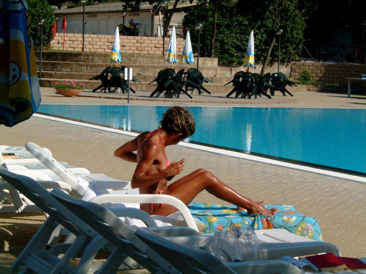 Villaggio Turistico Camping Il Fontino Scarlino Esterno foto